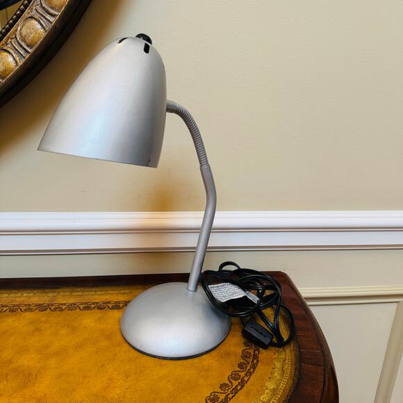 Metallic Silver Flexible 15" Adjustable Gooseneck 13 Watt Functional Desk Lamp - Picture 1 of 7